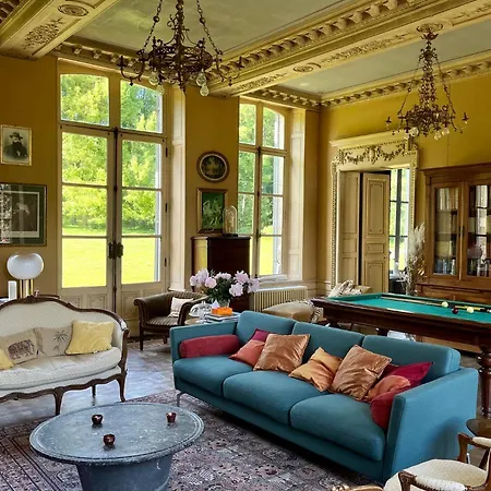 Chateau De - 1753 Bed & Breakfast Contay