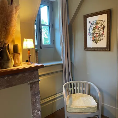 Chateau De - 1753 Bed & Breakfast 4*