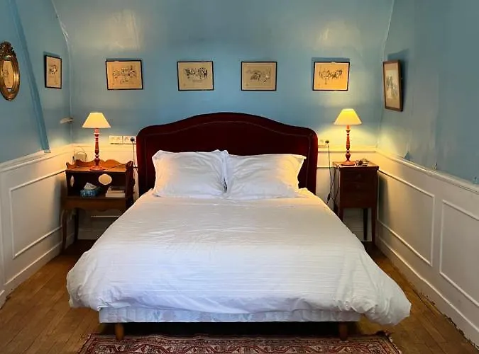 Bed & Breakfast Chateau De - 1753 Contay