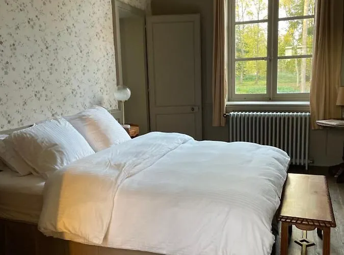 Chateau De - 1753 4*