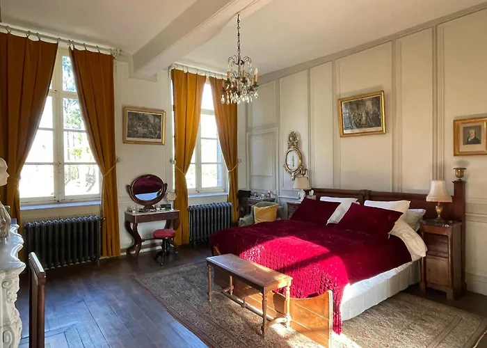 Chateau De - 1753 Bed & Breakfast 4*
