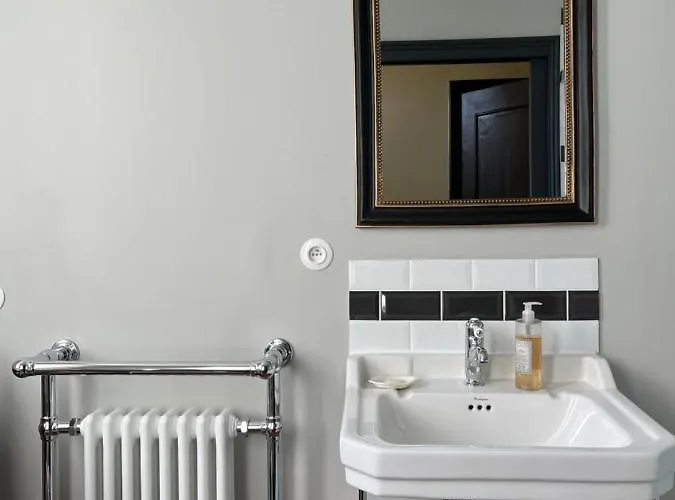 Frühstückspension Chateau De - 1753 4*