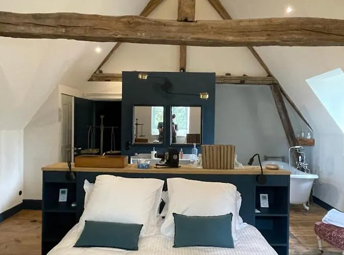 Chateau De - 1753 Frühstückspension 4*