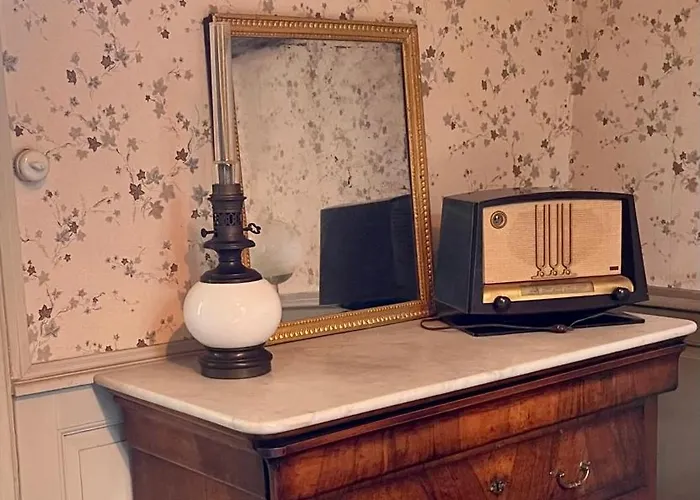 Chateau De - 1753 Bed & Breakfast Contay